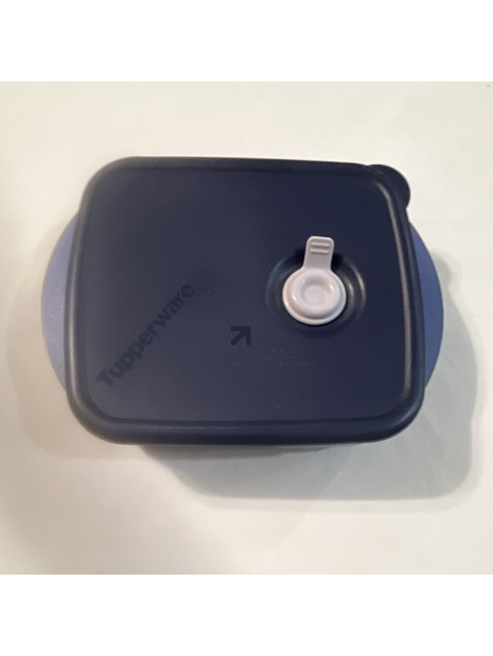 Tupperware Rectangle Blue Plastic Food Storage Container Vented Lid 7 oz E51031